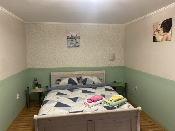 Помісячно, подобово 3 кімнатна квартира,центр Житомир