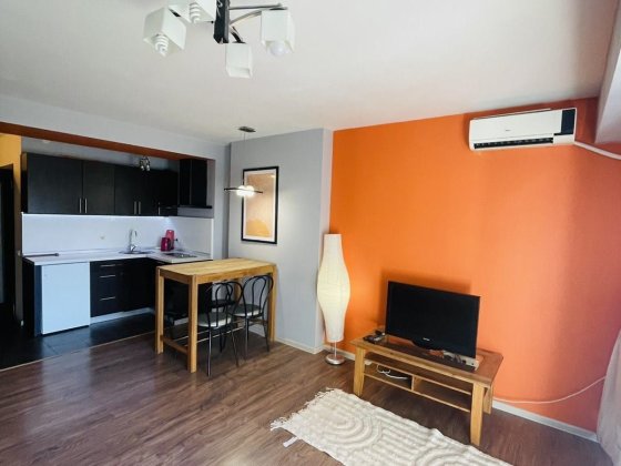 Сдам посуточно. Кирова 27д. Центр. Военным скидки! Дніпро