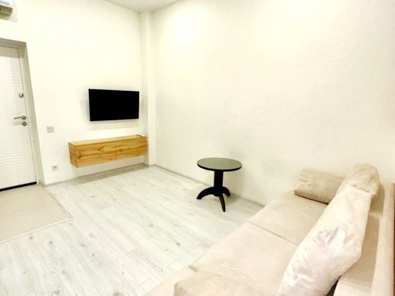 Сдам 1 комнатную квартиру посуточно новострой Подстанция, ТЦ ДАФИ Дніпро