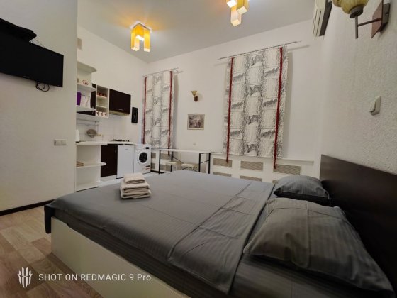 Газ, світло, Інтернет, 1поверх Вокзал, Золоті Ворота,  Університет Киев