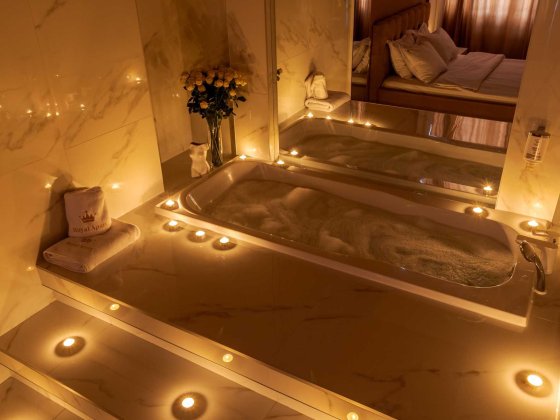 Апартаменти з ванною для 6 осіб по вул Леонтовича 5 Львів