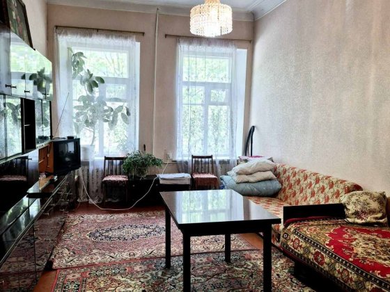 Сдам посуточно 2 комнатную квартиру в центре Грушевского, недорого Дніпро