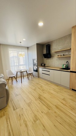 LUX студія ЖК Рівер Парк, погодинно 2 години-800 грн,подобово 1800 - фото 1