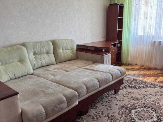 Сдаем квартиру посуточно в Запорожье Бабурка.Бронирование по телефон