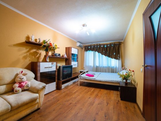 Сдам посуточно 1к кв пр. Слобожанский 10 Дніпро