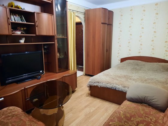 Сдам квартиру ул.Р.Ратушного 14  НАВС.  ЧЕРНЯХОВСКОГО Київ