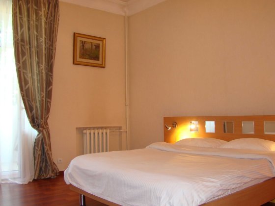 2 кімн на Антoновича, Гулівер 10 хв пішки, парк Шевченка 5 хв пішки. Київ