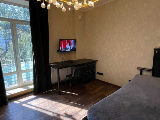 2-ком.центр Харькова. м.Научная. Посуточно квартира Харьков