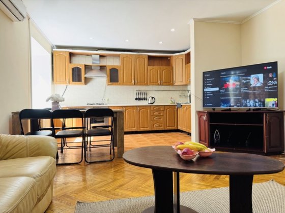 Оренда подобово 3х кімнатна Квартира КИЇВ ЖД ВОКЗАЛ СОЛОМʼЯНКА Киев