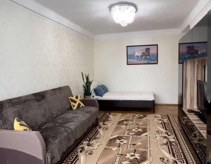 Подобово квартира Котельникова 89 2К метро Житомирська Академмістечко - фото 1