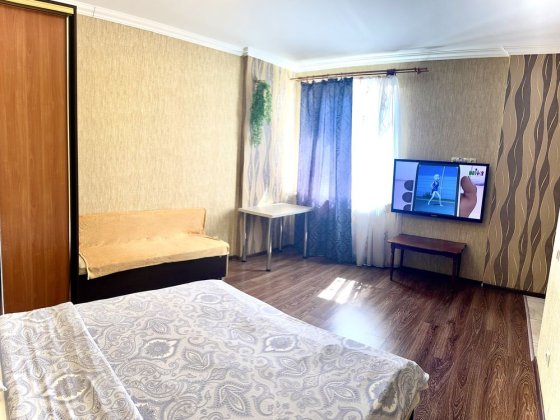 Затишна кв подобово на Шумського, 5. Березняки. Будинок на генераторі Київ