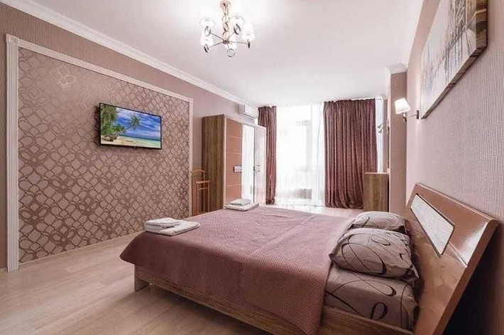 Подобова оренда 1к квартири, м. Бориспільська, новий ЖК - фото 1