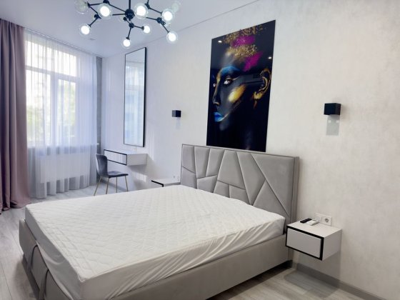 Посуточно аренда 3 ком квартиры ЖК Гагаринский, Гагаринское плато 9 Одесса