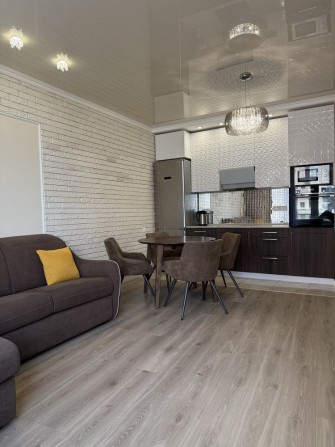Vip Apartments , Аркадия 5 минут до моря - фото 1