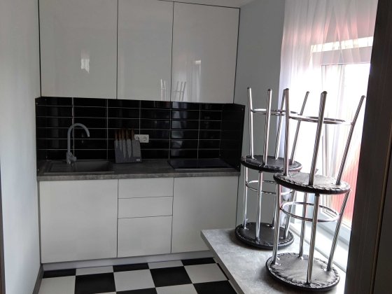 Квартира подобово житло в центрі навпроти АТБ. Корец