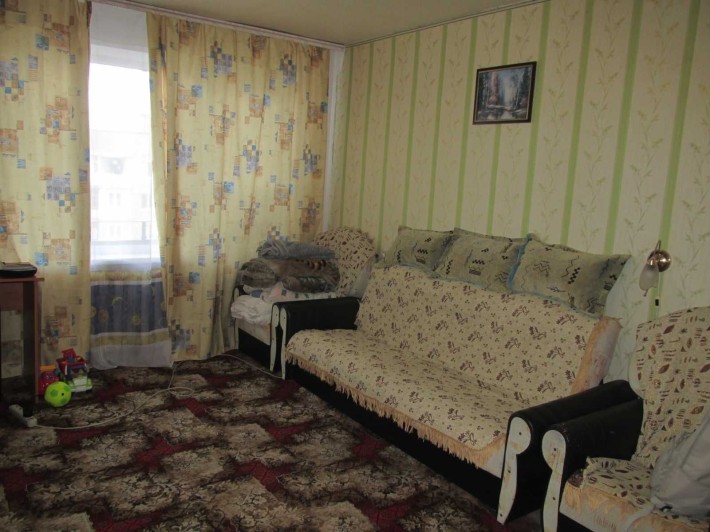 Продам 1 к.кв-ру по вул. 6 Грудня в районі Файномаркета - фото 1