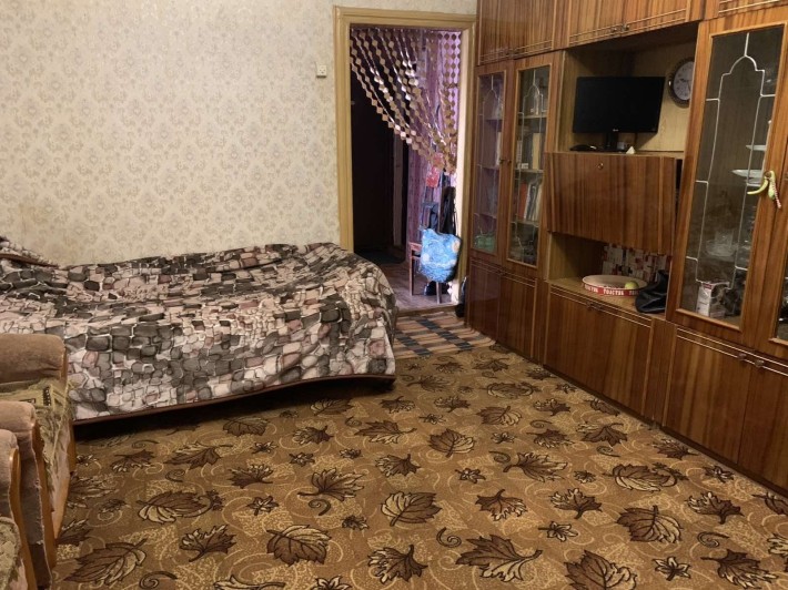 Продам, 2 квартиру, 2 поверх, район центрального ринку. - фото 1