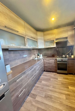 Продам 4х кімнатну квартиру з ремонтом 11 мкрн - фото 1