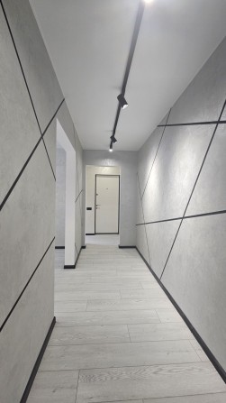 Продам 3 комнатную квартиру 2 этаж с Ремонтом,  можно под "Сертификат" - фото 1