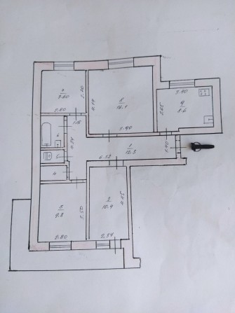 Продам 4ком 8/9 М,Чиженка кирп дом,комн раздельные,с - фото 1