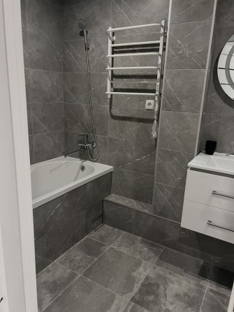 Продам 2х комнатную квартиру от собственника - фото 1