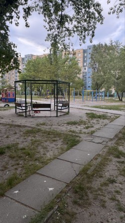 Продам 2х ком квартиру Л/Б 3 мкр - фото 1