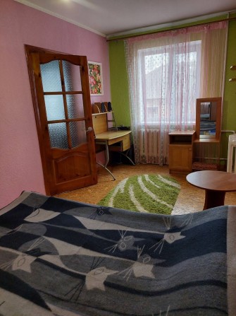 Продам двухкомнатную квартиру - фото 1