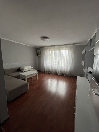 Продам квартиру 3 кім.кв вул. Дніпровська 3б, м. Вишгород - фото 1