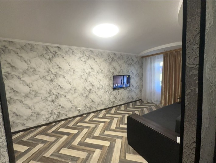 Продам 2-х комнатную квартиру - фото 1