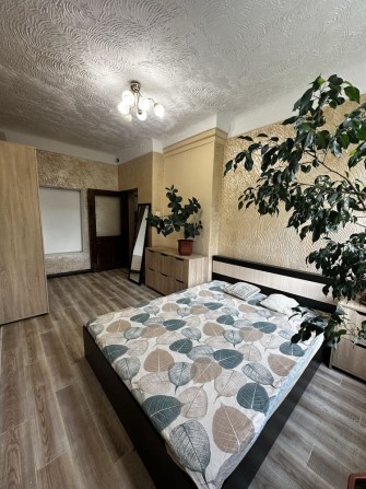 Продам чудову 2 к квартиру ЦЕНТР з АЕО 2 ПОВЕРХ! - фото 1