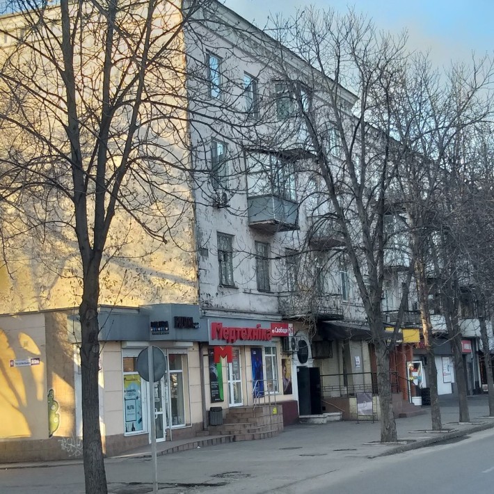 От хозяина 4х комнатная сталинка в центре. плрщадь - фото 1