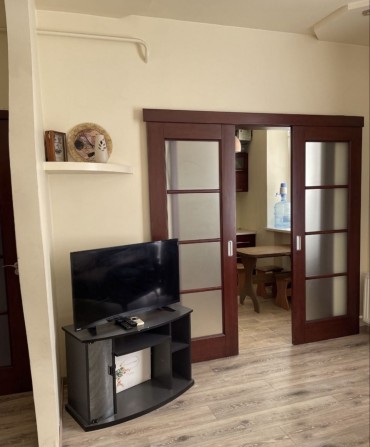 Продам 2 комнатную квартиру с АГО,Центр, Є-Відновлення - фото 1