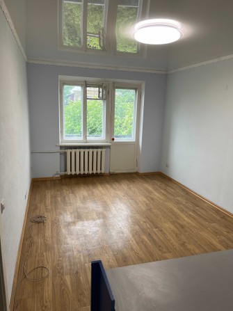 Продам 2- кімнатну квартиру на 5 - поверсі 5 - поверхового будинку. - фото 1