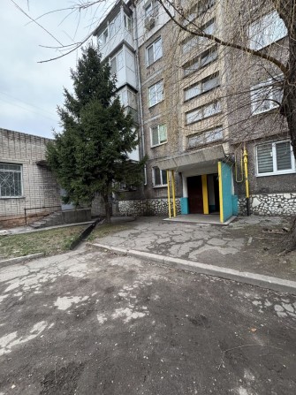 Продам 2кімнатну квартиру з ремонтом . Центр міста - фото 1