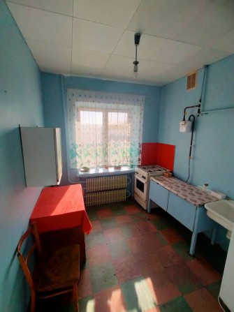 Продам  2-комнатную квартиру на Левом берегу, 9-й микрорайон! - фото 1