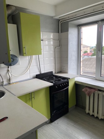 Продам 3-х кімнатну квартиру - фото 1