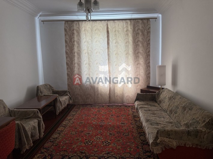 Продам 3-х кімнатну квартиру в центрі міста - фото 1
