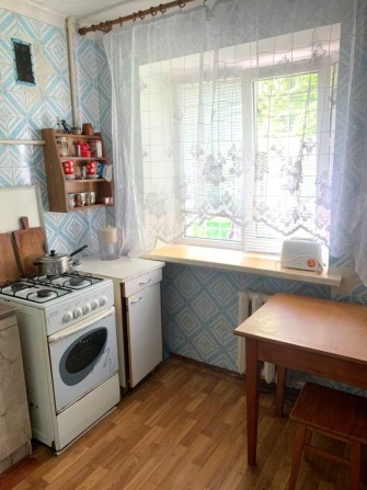К продаже предлагается 2-комнатная квартира в самом центре! - фото 1