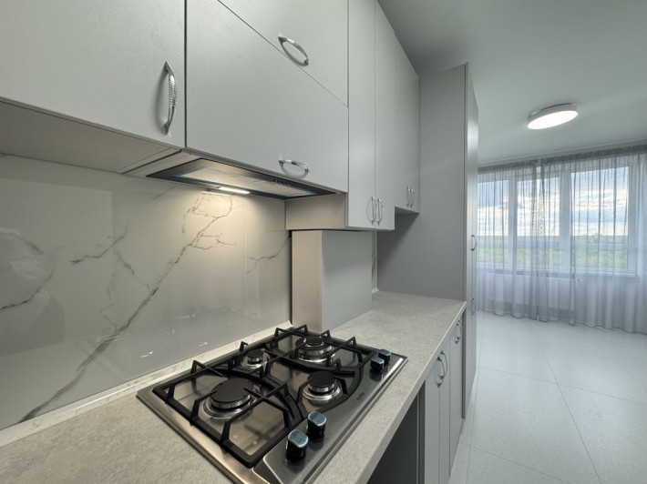 Квартира з новим ремонтом! Індивідуальне газове опалення - фото 1