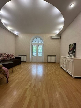 Продам 3к к-ру,3й этаж,центр,тёплый дом,ТОРГ! - фото 1