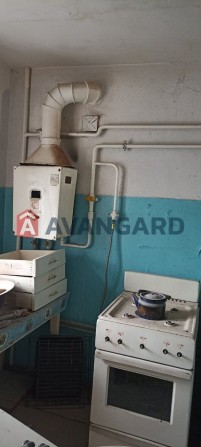 Продам 3 кімнатну квартиру (під ремонт) на Дніпробуді - фото 1