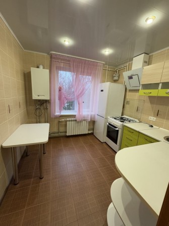 Продам 2-ком.кв на Левом берегу,10мкрн с Автономкой!Дом ОСББ - фото 1