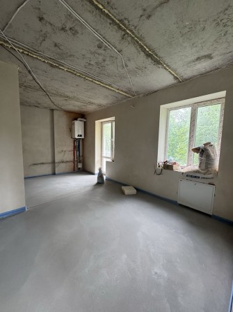Продам 2 к квартиру з індивідуальним опаленням - фото 1