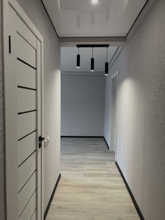 Продам 2 к кв з ремонтом 2 поверх Черемушки - фото 1