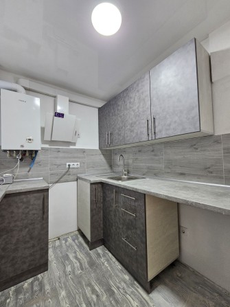 Продам 2 кімнатну квартиру у Старому місті - фото 1