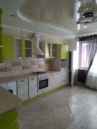Продам квартиру в районе Монолит. - фото 1