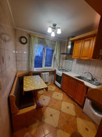 Продам 3 комнатную квартиру в хорошем состоянии - фото 1