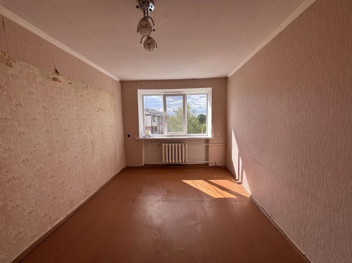 Продається 2-х кімнатна квартира біля магазину Залізничник - фото 1