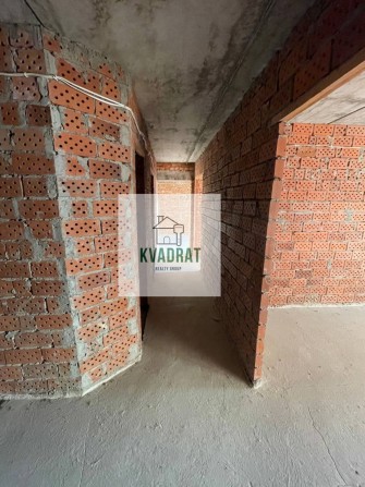 Продам велику 3-х кімнатну квартиру - фото 1