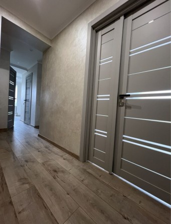 Продаж чудовоі 2 кімн квартири в Росвигові  56 кв м - фото 1